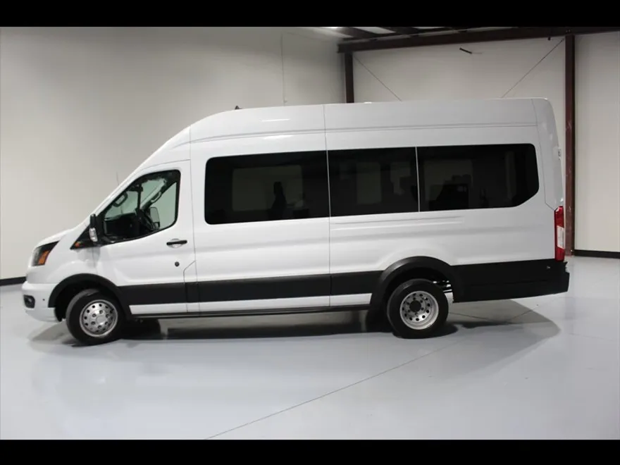 2024 Ford Transit XLT photo 1