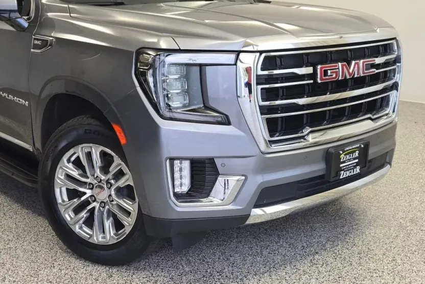 2022 Gmc Yukon XL SLT photo 1