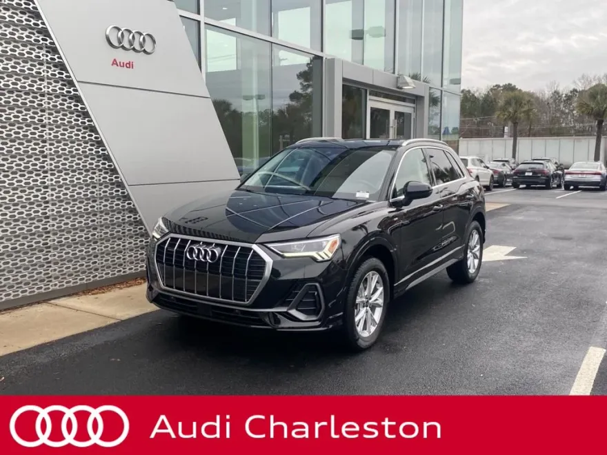2025 Audi Q3 S line Premium photo 1