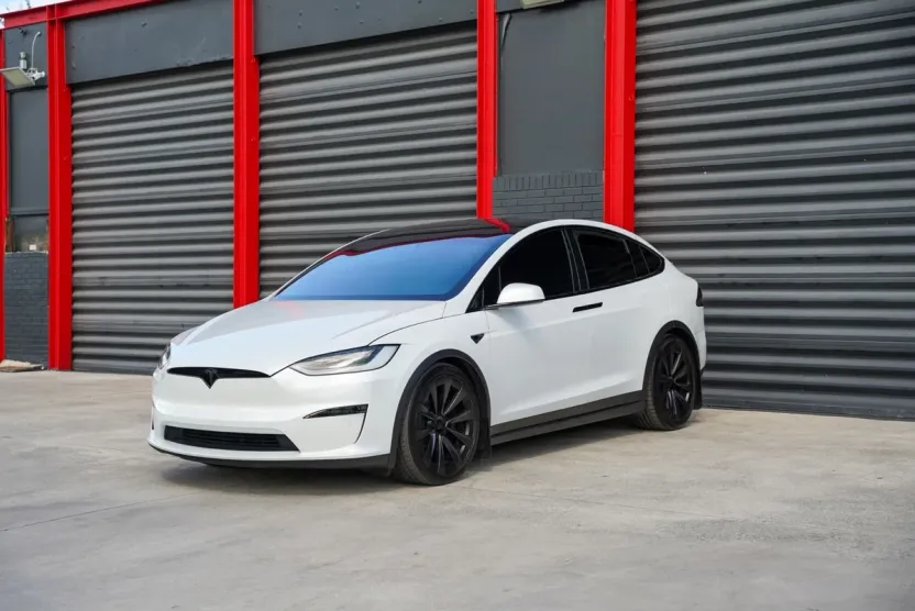 2023 Tesla Model X Standard Range photo 1