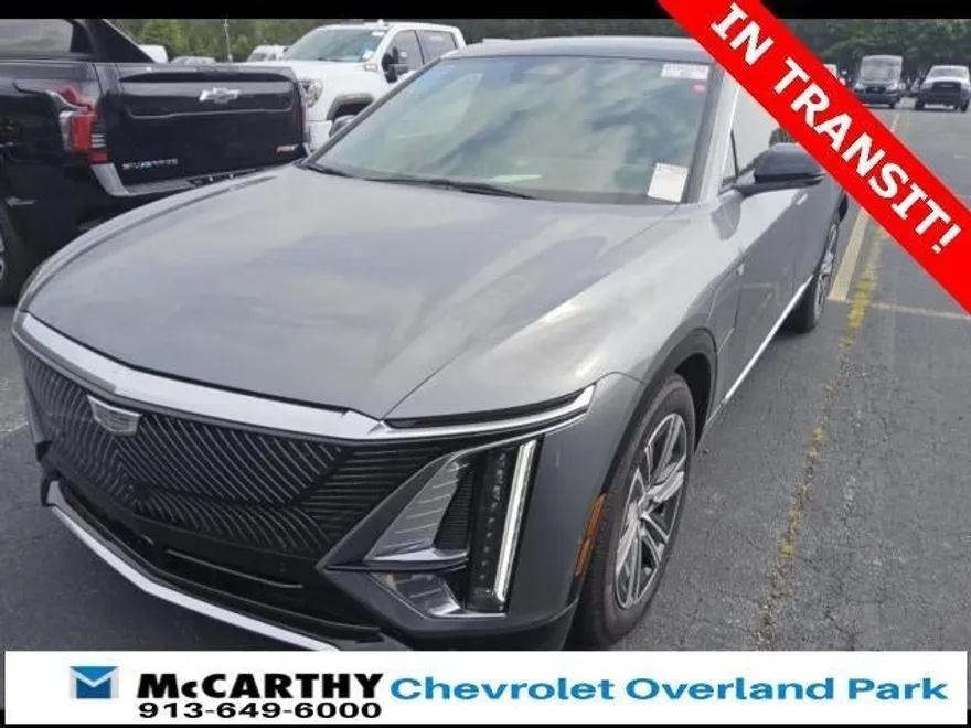 2023 Cadillac Lyriq Luxury photo 1
