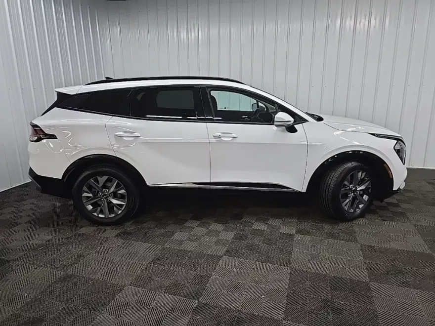 2023 Kia Sportage SX photo 1