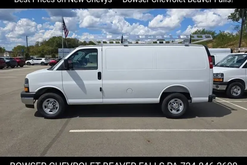 2025 Chevrolet Express 2500 Work Van Cargo photo 1