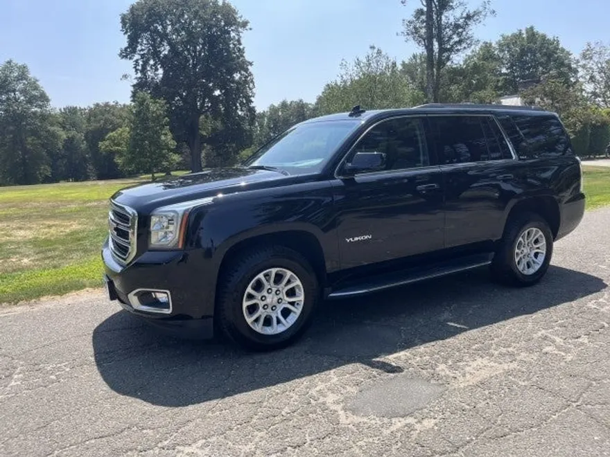 2019 Gmc Yukon SLT photo 1