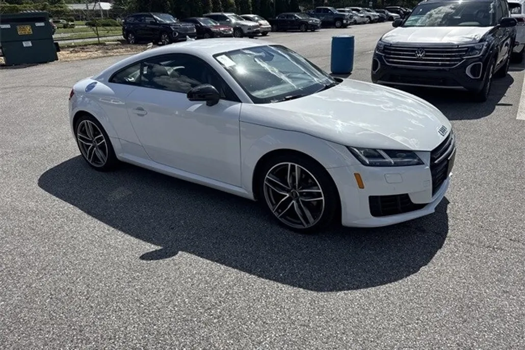 2017 Audi TT 2.0T Quattro photo 1