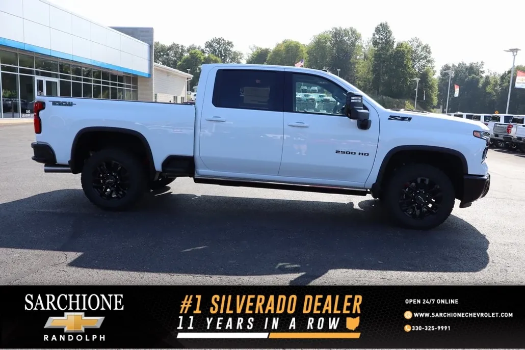 2025 Chevrolet Silverado 2500HD LTZ photo 1