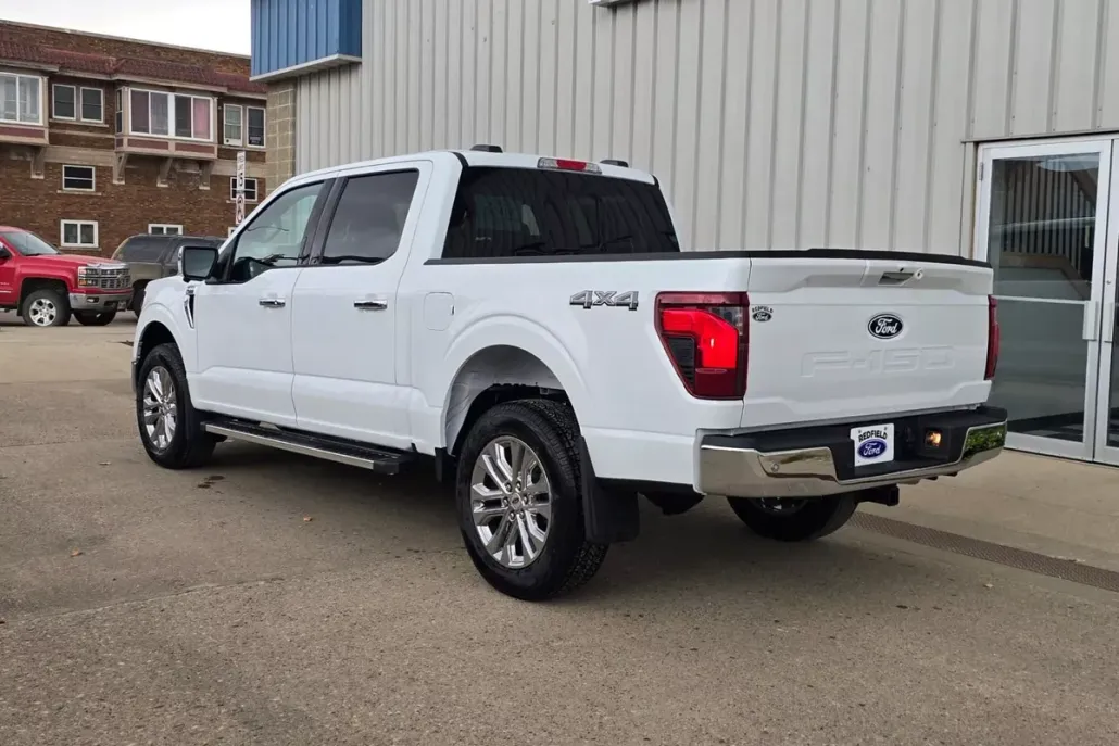 2024 Ford F-150 XLT photo 1