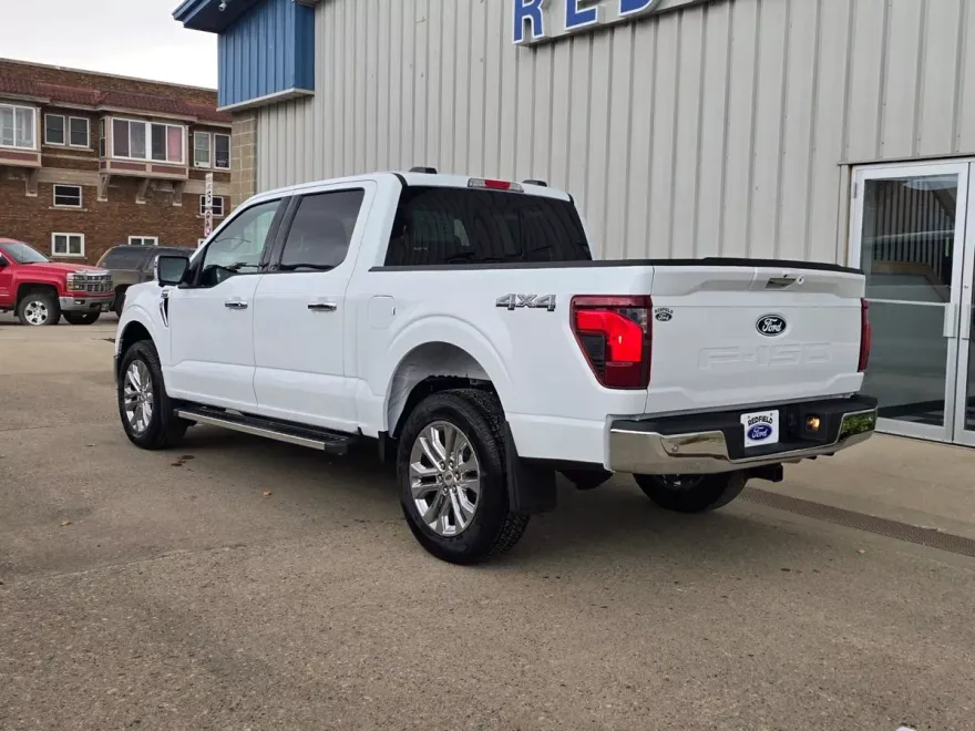 2024 Ford F-150 XLT photo 1