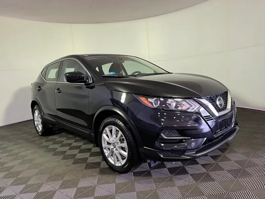 2022 Nissan Rogue Sport S photo 1