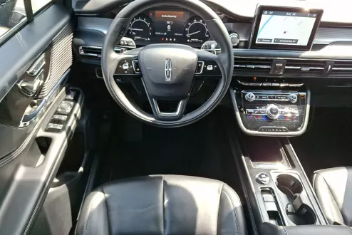 2022 Lincoln Corsair Standard photo 2