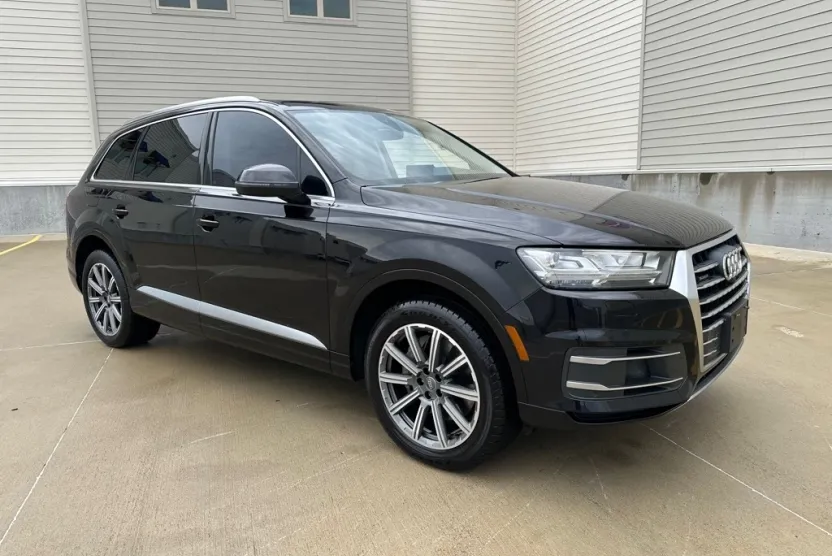 2018 Audi Q7 3.0 Premium Plus photo 1