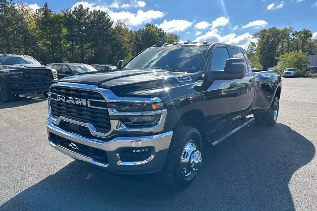 2026 Ram 3500 Tradesman photo 1