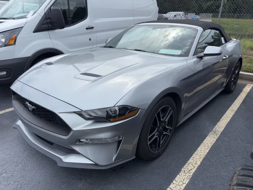 2020 Ford Mustang EcoBoost Premium photo 1