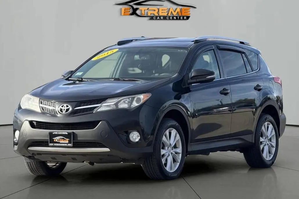 2015 Toyota RAV4 Limited photo 1