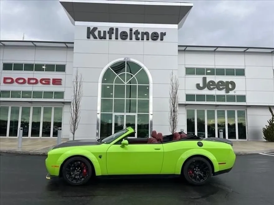 2023 Dodge Challenger SRT8 Hellcat Widebody photo 1