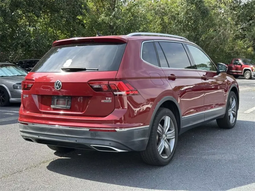 2018 Volkswagen Tiguan SEL Premium photo 1