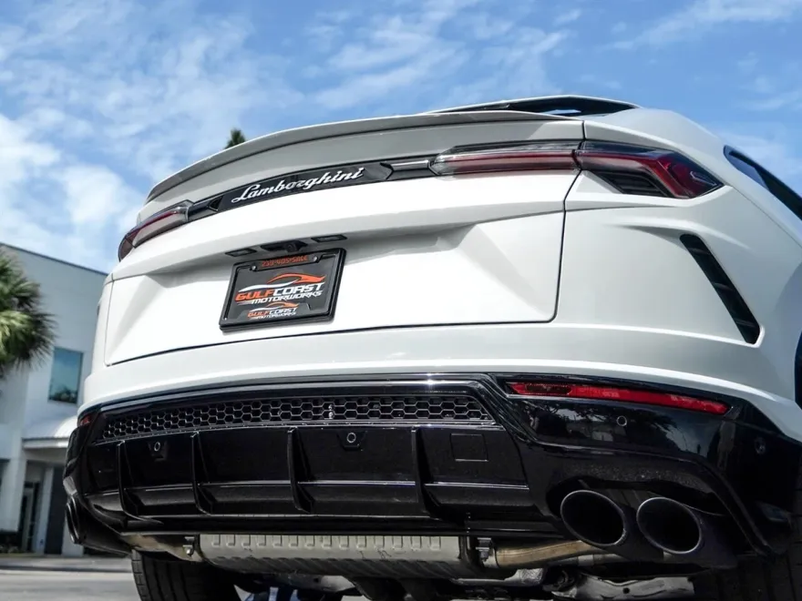 2022 Lamborghini Urus photo 46