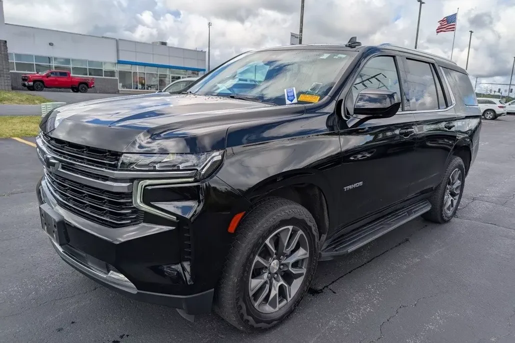 2021 Chevrolet Tahoe LT photo 1