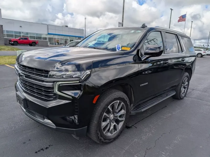 2021 Chevrolet Tahoe LT photo 1