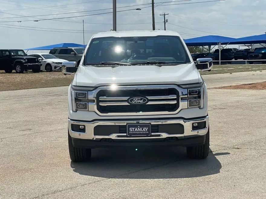 2025 Ford F-150 Lariat photo 1