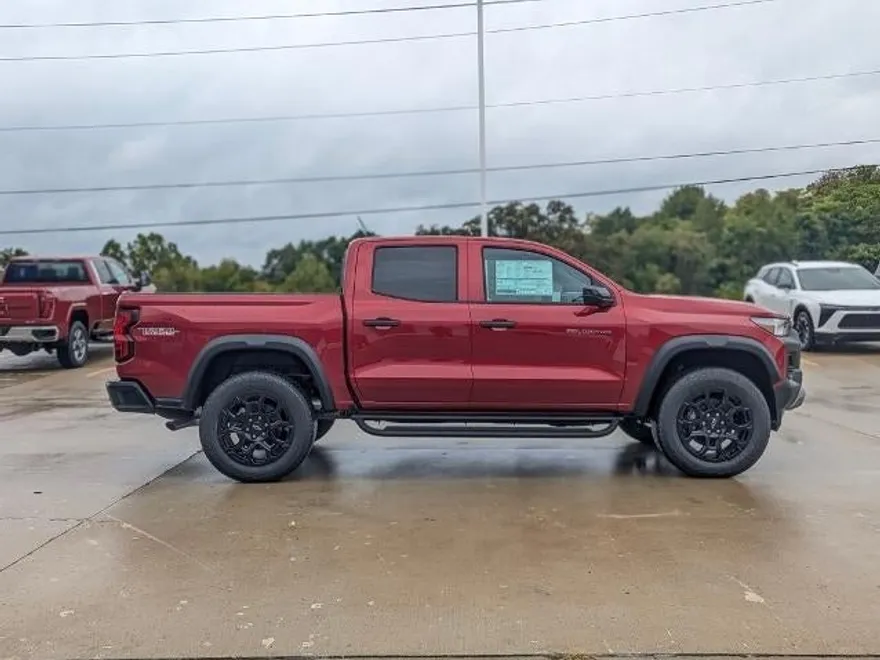 2026 Chevrolet Colorado Trail Boss photo 1