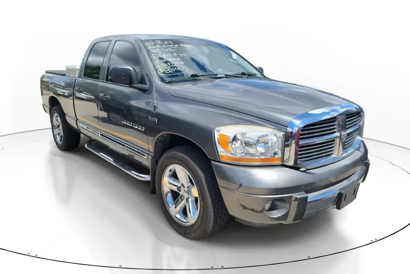 2006 Dodge Ram Laramie photo 1