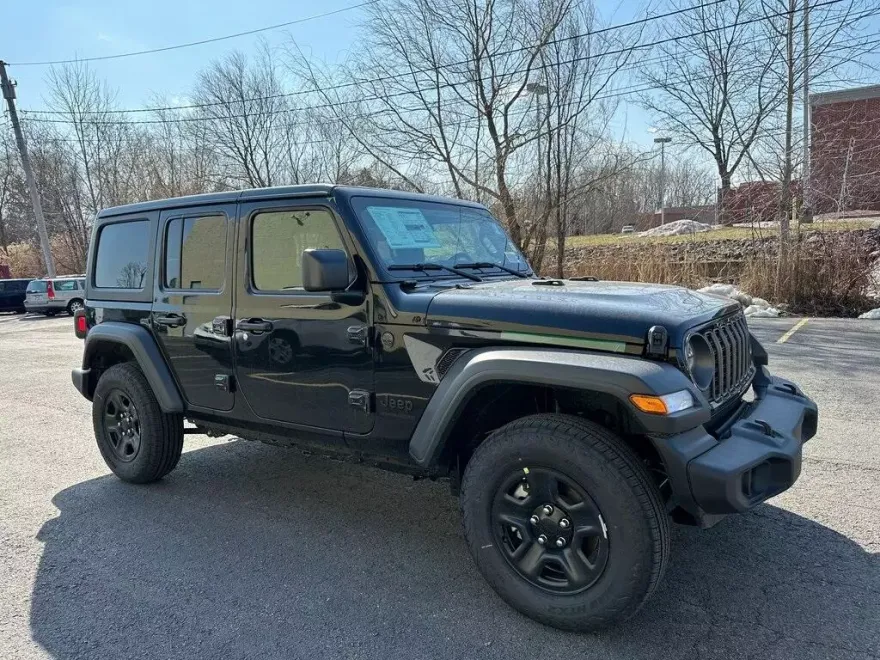 2025 Jeep Wrangler Unlimited Sport photo 1