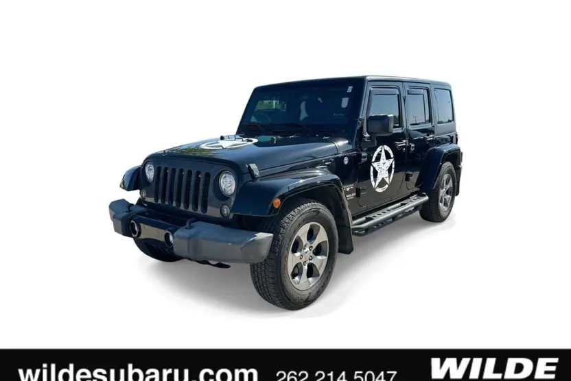 2017 Jeep Wrangler Unlimited Sahara photo 1