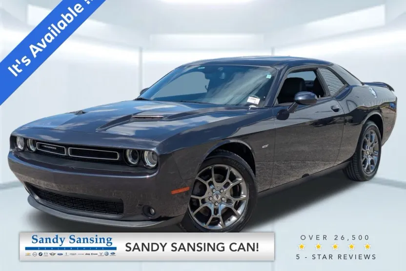 2017 Dodge Challenger GT photo 1