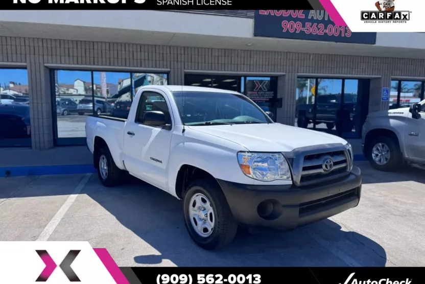 2010 Toyota Tacoma photo 1