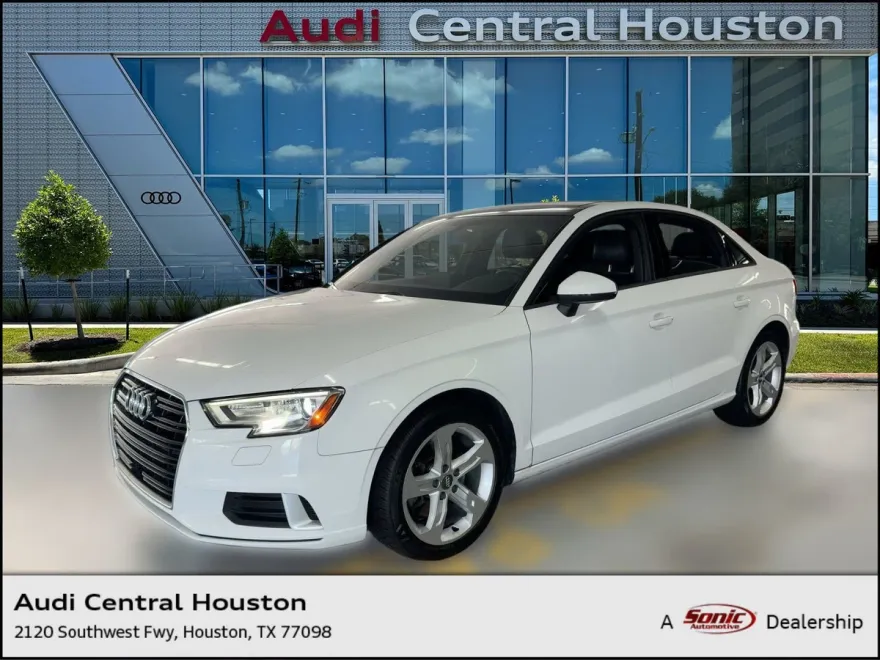 2018 Audi A3 Premium photo 1