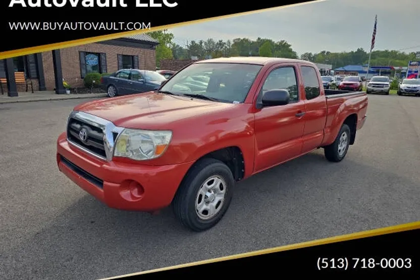 2005 Toyota Tacoma Base photo 1