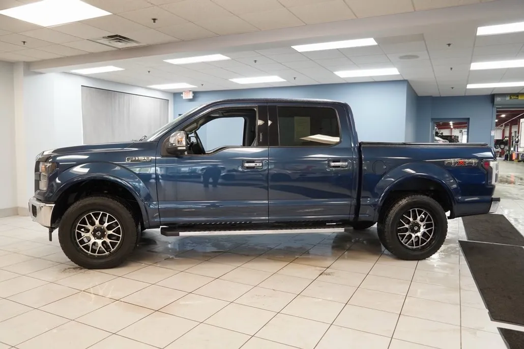 2017 Ford F-150 Lariat photo 1