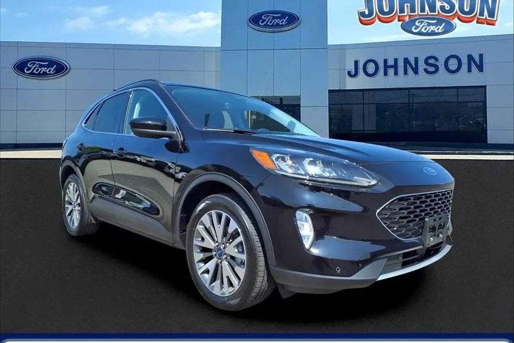 2022 Ford Escape Titanium photo 1