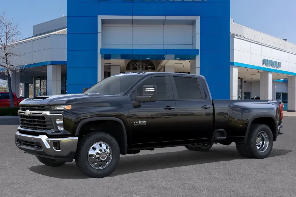 2026 Chevrolet Silverado 3500HD LT photo 1
