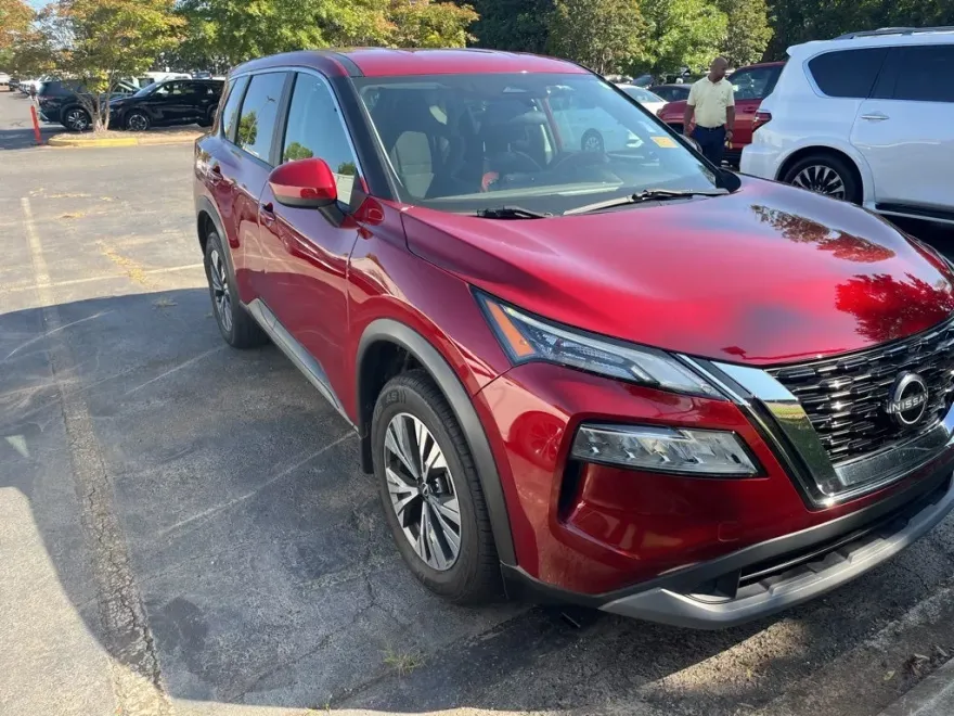 2023 Nissan Rogue SV photo 1