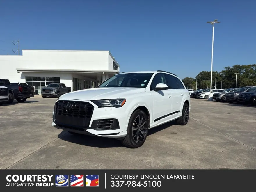 2023 Audi Q7 Premium Plus photo 1