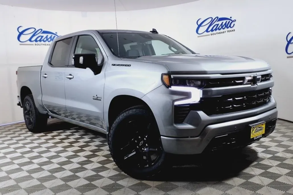 2026 Chevrolet Silverado 1500 RST photo 1