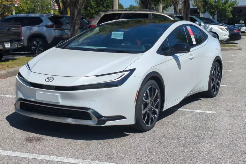 2026 Toyota Prius Plug-in Hybrid XSE Premium photo 1