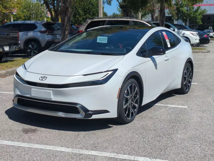 2026 Toyota Prius Plug-in Hybrid XSE Premium photo 1