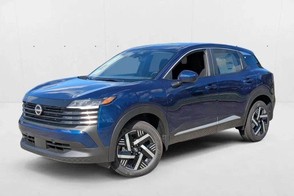 2025 Nissan Kicks SV photo 1