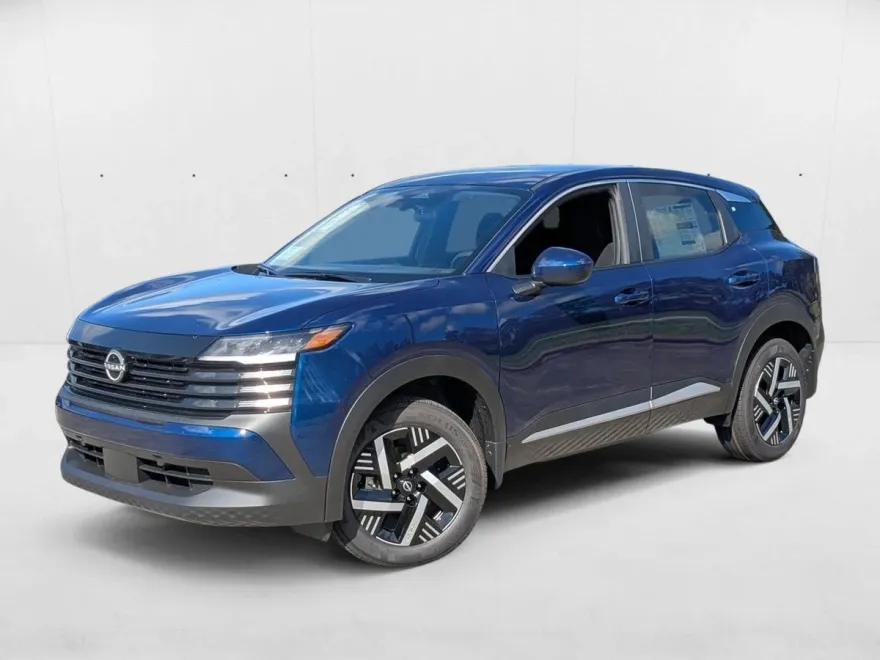 2025 Nissan Kicks SV photo 1