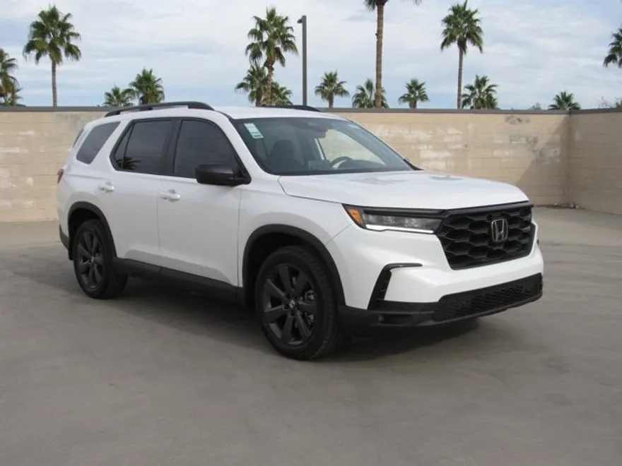 2025 Honda Pilot Sport photo 1