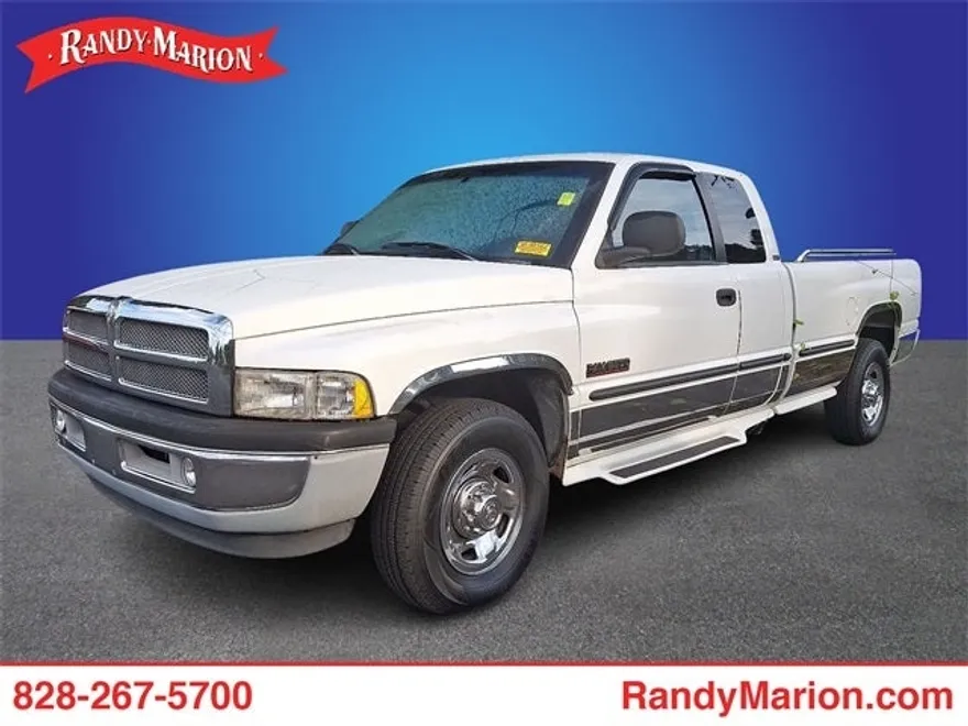 1999 Dodge Ram ST photo 1