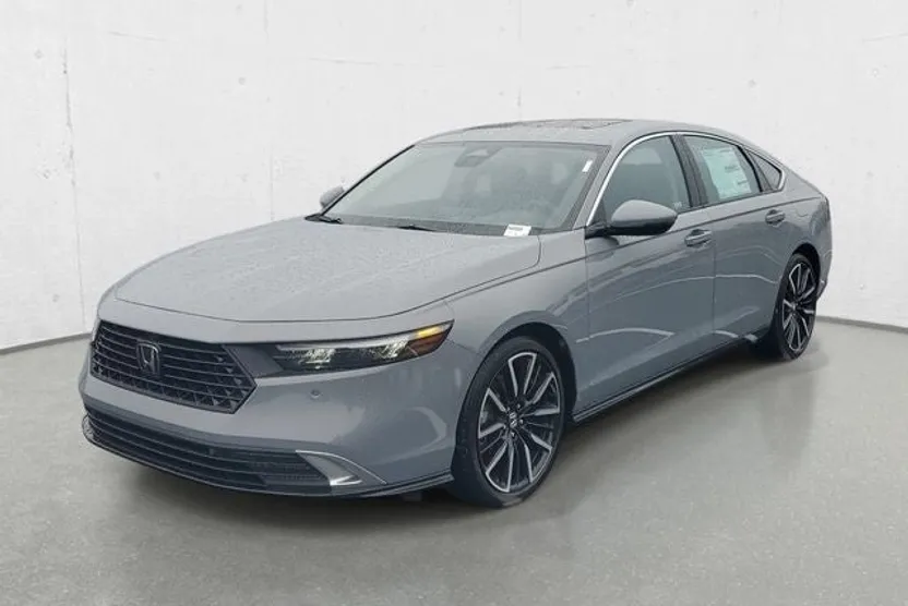 2025 Honda Accord Hybrid Touring photo 1