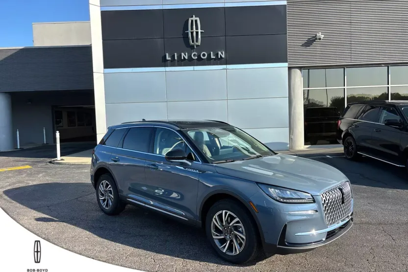 2026 Lincoln Corsair Premiere photo 1