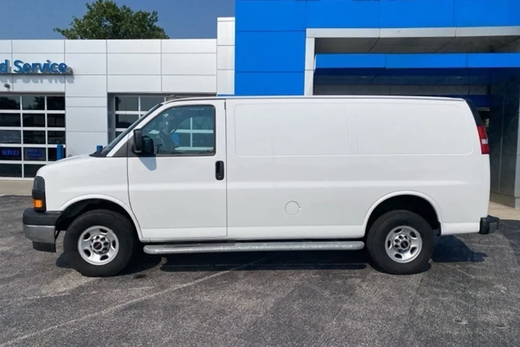 2023 Gmc Savana Cargo 2500 photo 1