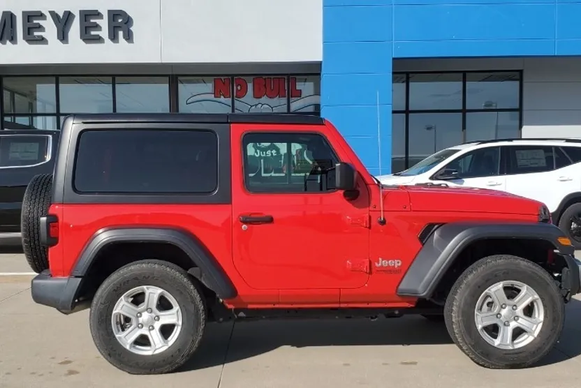 2019 Jeep Wrangler Sport S photo 1