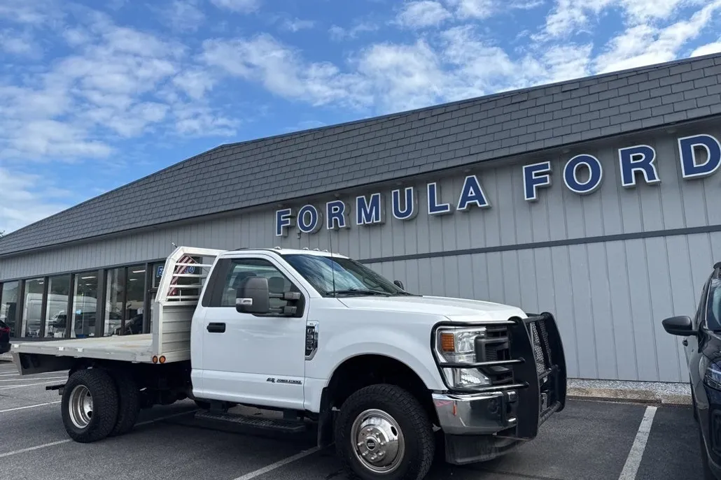 2022 Ford F-350 photo 1