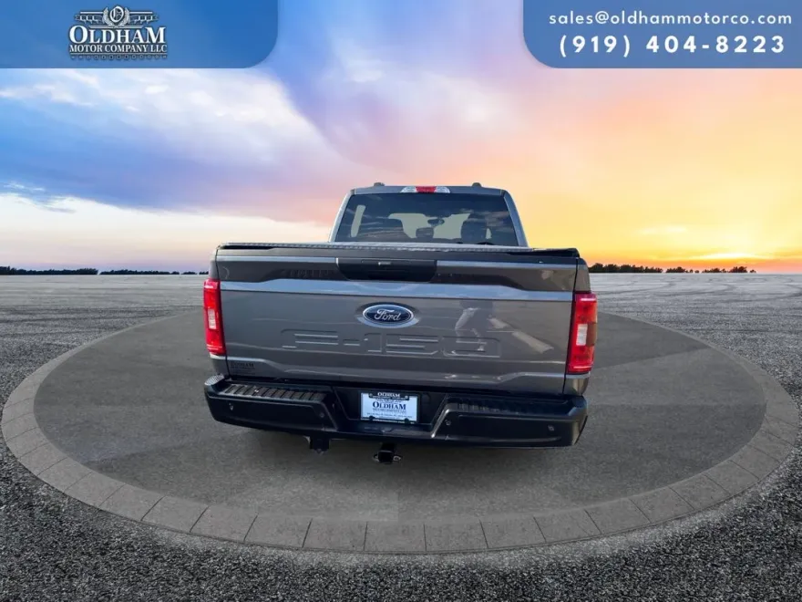 2021 Ford F-150 XL photo 1